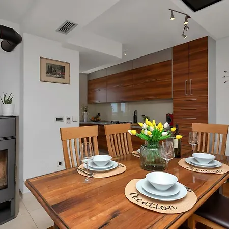 Luxury Stella Apartment